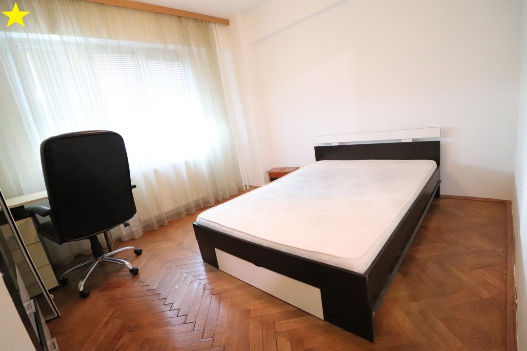 Apartament 3 camere, decomadat, zona Dacia