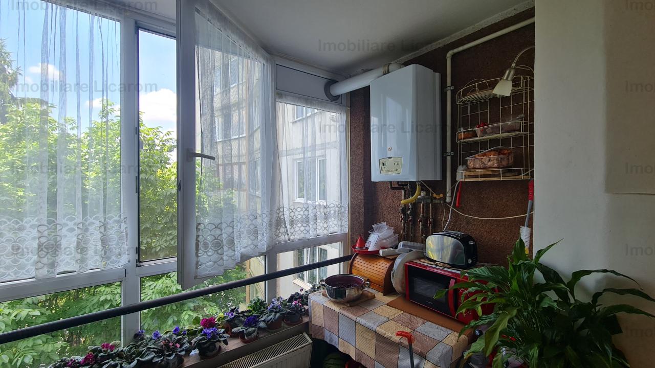 Apartament 3 camere Grivitei,intermediar,circular pret 110000 euro