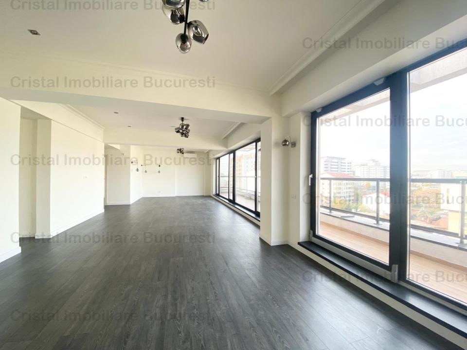 Penthouse 4 camere suprafata de 200 mp, vedere libera, metrou Mihai Bravu