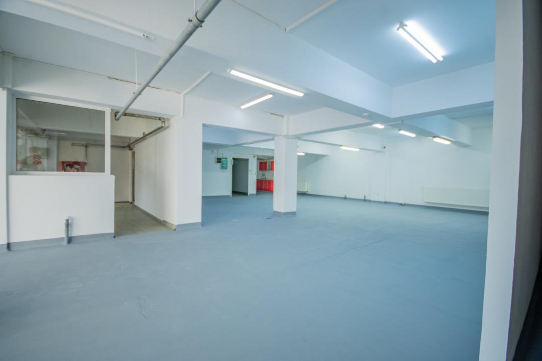 Production hall, storage and offices, 23 August area, Bucharest. 