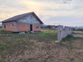 Casa la roșu in zona Dumbrava Roșie