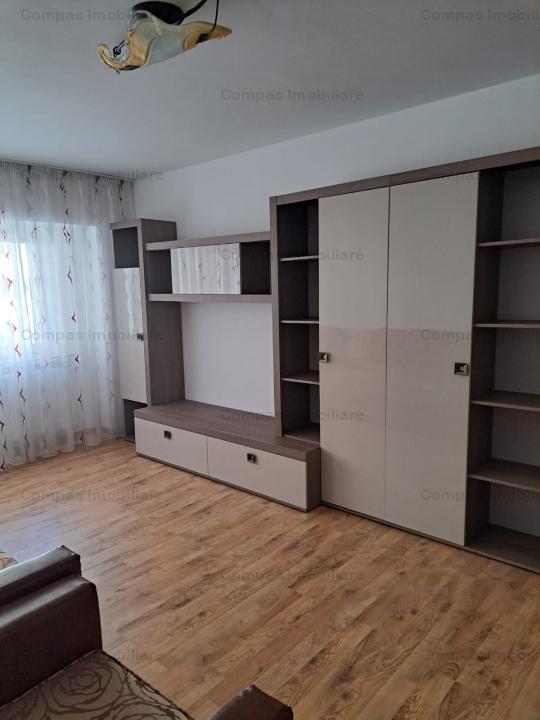 https://www.compasimobiliare.ro/ro/vanzare-apartments-3-camere/piatra-neamt/apartament-3-camere-decomandat_390
