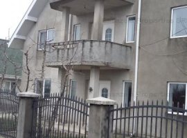 Casa + teren in Pascani, Strada Moldovei nr. 53, JUD. Iasi