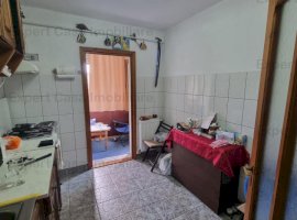 Apartament 3 camere Decomandat. Pacurari. Petru poni