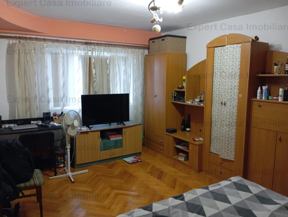 Apartament | 3 camere | Decomandat | Canta