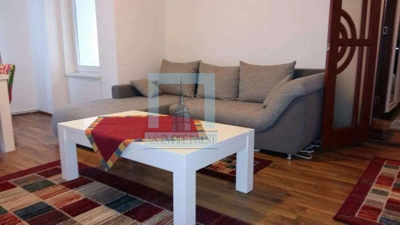 Apartament 2 camere decomandat- zona Centrul Civic 