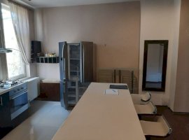 Apartament 4 camere