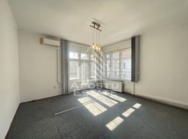 Apartament SAD, 80 mp, Piata 700