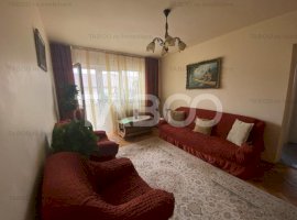 Apartament de vanzare 3 camere 57 mpu si balcon zona Cetate Alba-Iulia