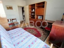 Apartament decomandat de vanzare cu 3 camere balcon zona Mihai Viteazu